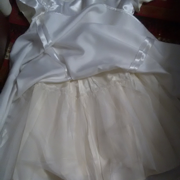 Dress - Picture 2 of 4